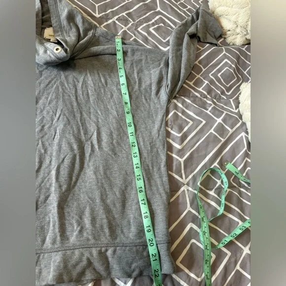 Aerie offline sweatshirt size small. Great condition - Picture 7 of 12